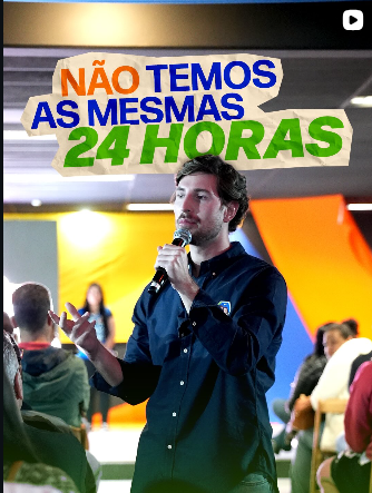 Lucas Mourão em palco: não temos as mesmas 24 horas.